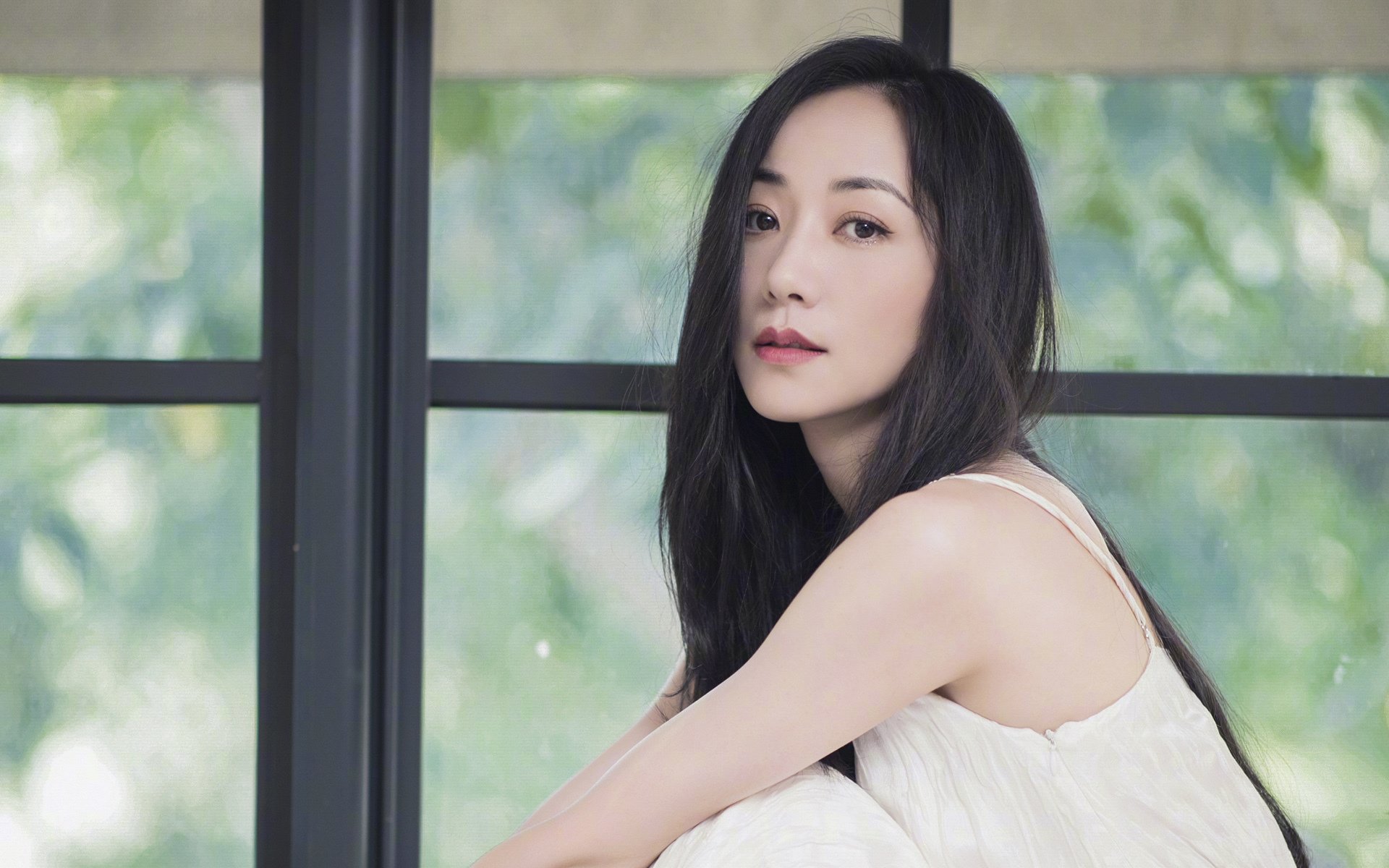 开云网址-_极地雪地越野：穿越冰雪荒原的极速冲刺_，雪地极地服