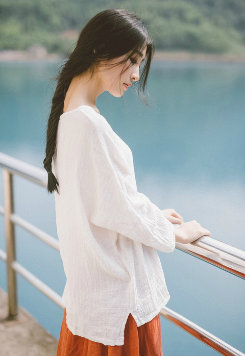 开云·体育全站登录地址-《电竞新玩法：线下反向线上同步直播》