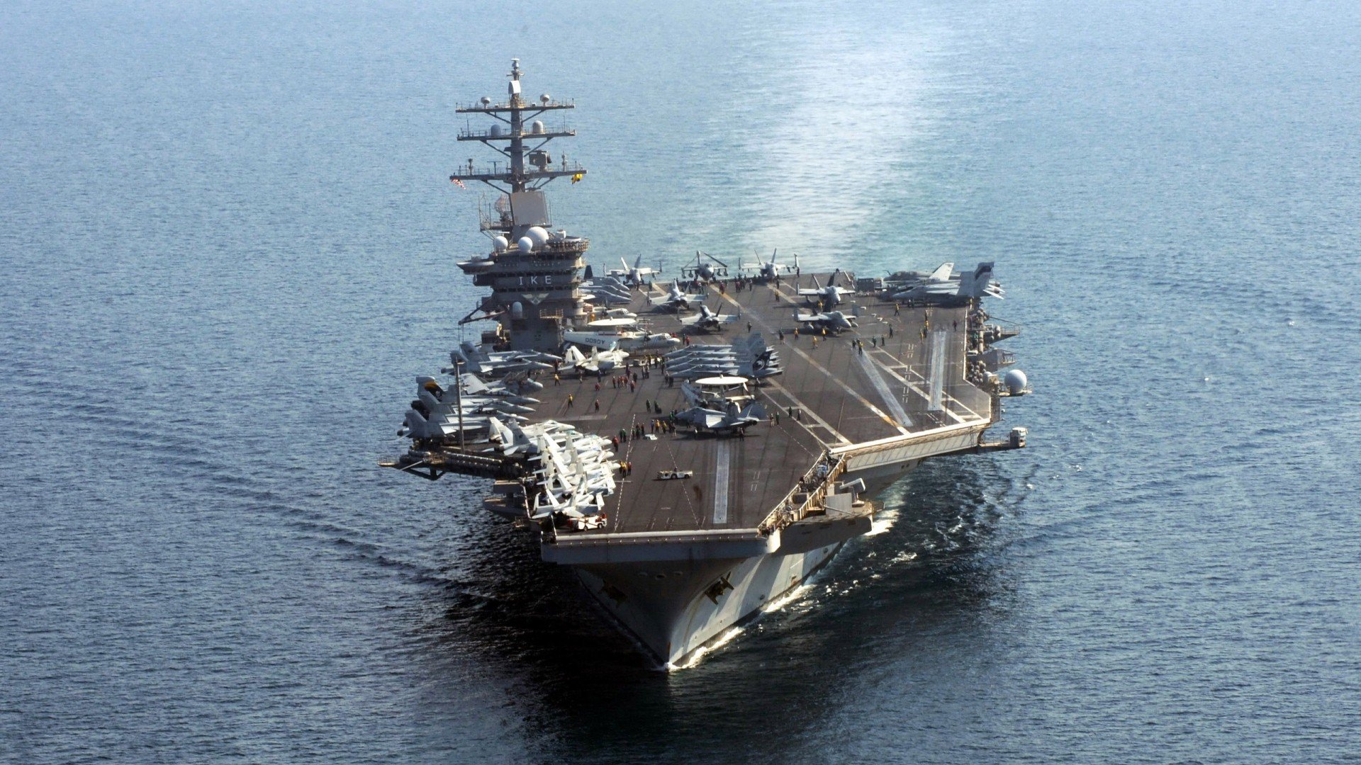 开云-战术花样：不同教练的战术创新与变革，教练战术板